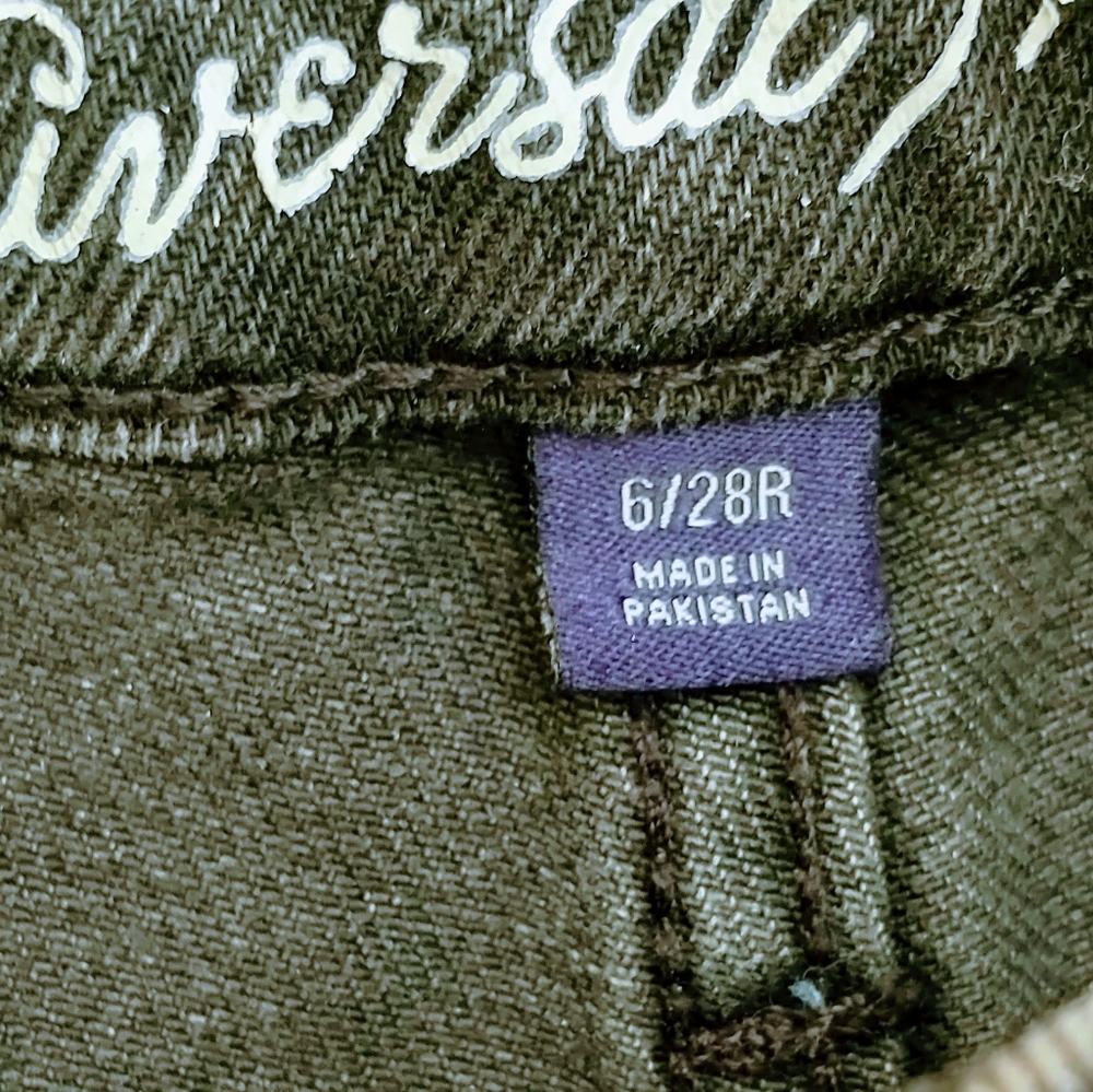 Universal Thread Gray Women's Jeans - Picture 13 of 14